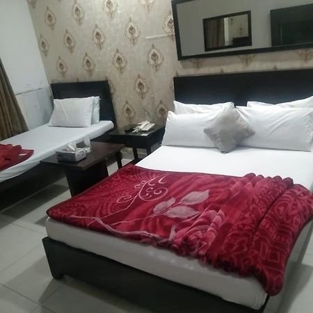 Hotel Silver Sand Multan Buitenkant foto