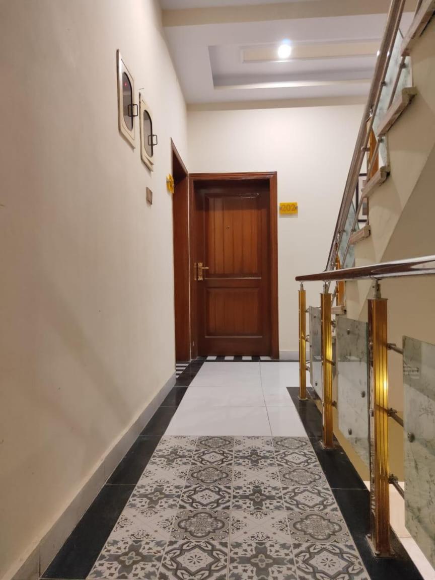 Hotel Silver Sand Multan Buitenkant foto