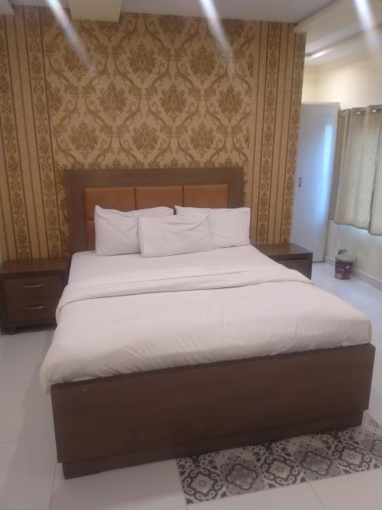 Hotel Silver Sand Multan Buitenkant foto